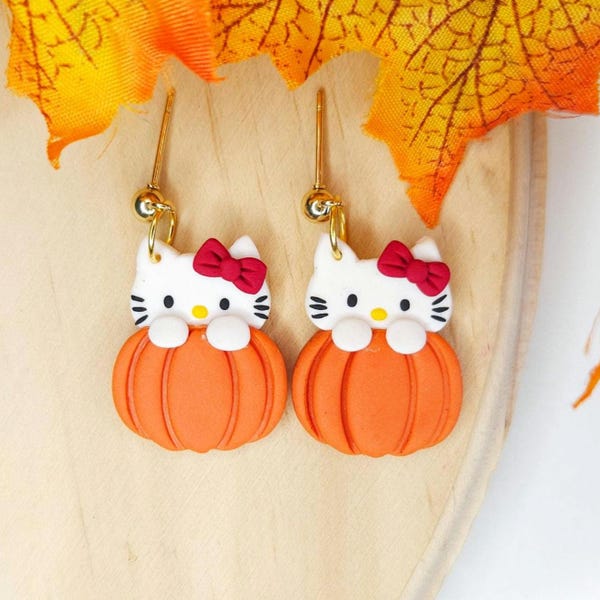 Pendientes de Hello Kitty de arcilla polimérica otoñal, pendientes de Hello Kitty de arcilla otoñal, pendientes colgantes de Hello Kitty con temática otoñal, hipoalergénicos.