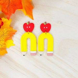 Polymer Clay Back to School Teacher Earring, Teacher Clay Pencil Earring, Dangle Teacher Pencil Earring, Apple Pencil Back to School Earring