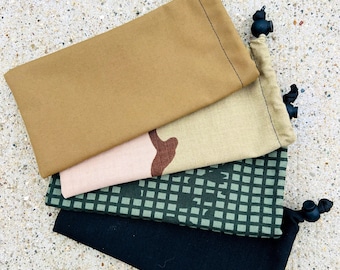 Cordura Brillenetui: Weich gefüttertes Ripstop-Gewebe, Camo & Volltonfarben