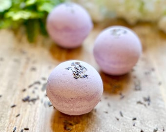 Lavender Bath Bomb: Shea Butter, Floral Scent, Relaxing Bath Fizzy