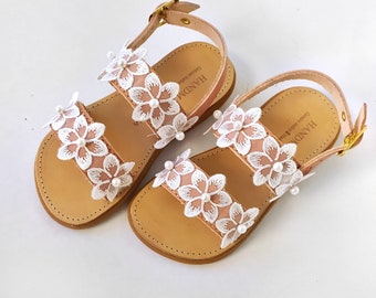Merope / Flower girl sandals / Childrens leather sandals / Lace and pearls sandals