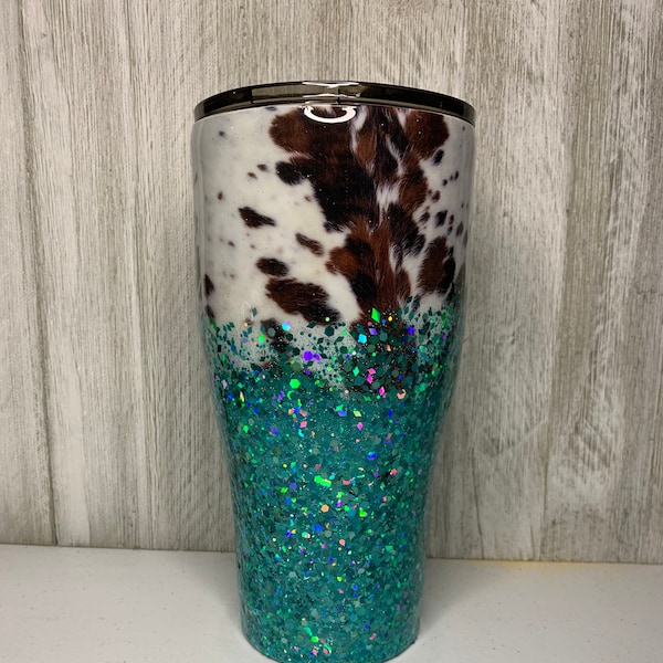 Cowhide Tumbler//Cow Tumbler//Glitter Tumbler//Epoxy Tumbler//Custom Tumbler//Gift For Her/