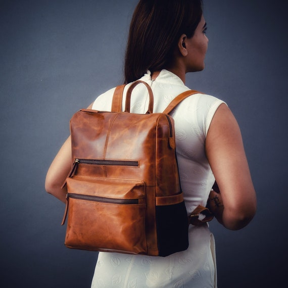 Personalized Leather Laptop Backpack: Full Grain Buffalo  display picture 1
