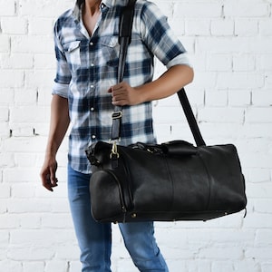 Monogrammierter Leder Seesack Schwarz|Leder Reisetasche Für Herren|Weihnachtsgeschenke für Ihn|Ledertasche Weekender mit Schultergurt