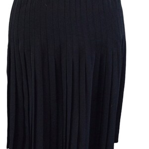 Vintage Classic Black Pleated Skirt Size 8