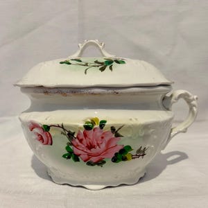 Antique Chamber Pot w/ Lid