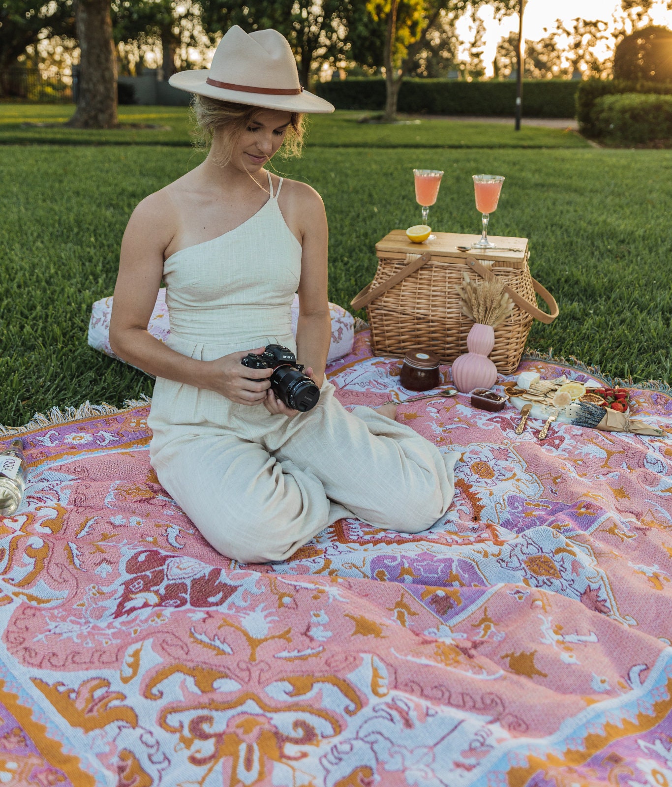 picnic rug and basket