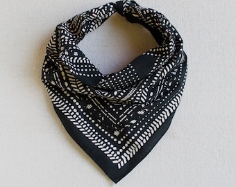 Western-Bandana-Schal aus Bio-Baumwolle - lebhaftes Cowboy-Bandana-Accessoire aus hochwertigem Stoff