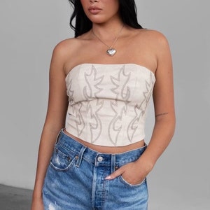 Crème Vegan Leather Western Corset Top – Embroidered Cowgirl Lace-Up Faux Leather Tube Crop for Rodeo & Festival Fashion