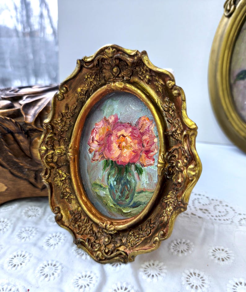 Oljemålning med pioner, konst i vintagestil, blommig stilleben, inramad väggdekor, present till födelsedag bild 9