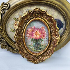 Oljemålning med pioner, konst i vintagestil, blommig stilleben, inramad väggdekor, present till födelsedag bild 5