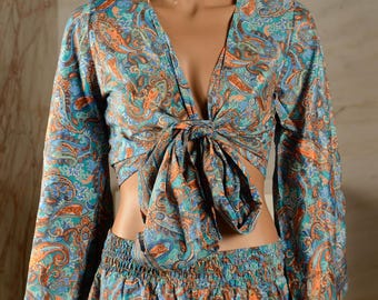 Boho tvådelat set för kvinnor, blommig boho-outfit, kort topp med vida ben, festivaloutfit, semesterkläder, boho sommarset