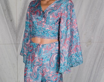 Boho tvådelat set för kvinnor, blommig boho-outfit, kort topp med vida ben, festivaloutfit, semesterkläder, boho sommarset