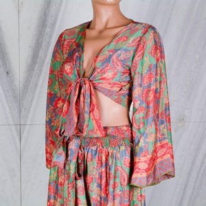 Boho Floral Polysilk Two-Piece Set: Crop Top & Wide-Leg Pants