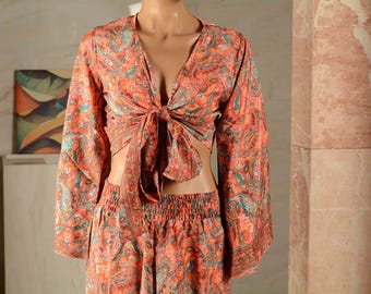 Boho tvådelat set för kvinnor, blommig boho-outfit, kort topp med vida ben, festivaloutfit, semesterkläder, boho sommarset