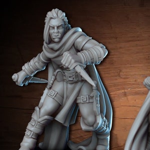 Female Half-Orc Thief 28mm 32mm D&D 3D Resin Print Miniature Dungeons and Dragons Pathfinder Tabletop Roleplaying Vae Victis Mini Character
