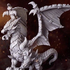 Dragon Lord &quot;Kalzreg&quot;&quot; Resin Miniature / 28mm / 32mm / DND / Pathfinder / Tabletop Games / RN Estudio