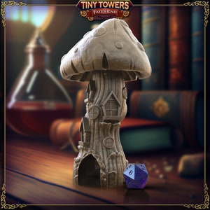 Puede incluir: Una torre de casa de hongo en miniatura con un acabado pintado marrón y blanco. La torre tiene una pequeña puerta y ventanas. La tapa del hongo es texturizada y tiene un color marrón claro. Un dado de ocho caras azul y morado está en primer plano.