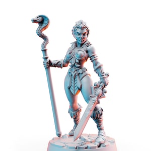 Sheela Female Warrior - 2 Poses Teela Resin Mini 32mm / 28mm Miniature Dungeons Dragons DnD Pathfinder Tabletop Display RPG RN Estudio