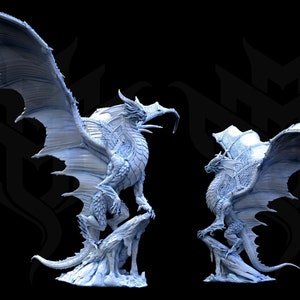 Gold Dragon Stoic Pose Gargantuan D&D Resina Printed Miniature Dungeons and Dragons Pathfinder Tabletop Mini Monster Mayhem 28mm Creature
