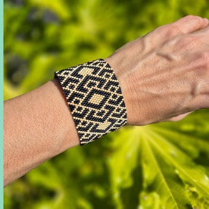Black and Gold Art Deco Beading Pattern, Odd Count Peyote Stitch,  DIY Beaded Stitch Bracelet or Bookmark, Seed Bead Bracelet PDF Pattern