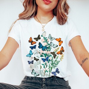 Schmetterling Shirt - Schmetterling Chart Shirt - Botanisches Shirt - Wildflower T-Shirt - Retro Tee - FloralEs T-Shirt - Blumen Shirt - Monarch
