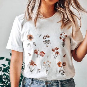 Floral Tee -Wildflowers Graphic -Plant Shirt - Gardening Shirt - Botanical Shirt -Nature Lover - Botanical Shirt - Floral Shirt