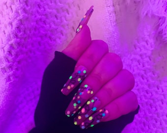 Christmas Almond Nails - Etsy