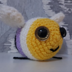 Non-BEEnary: [Pride Bee Series] Handmade Crochet Decoration