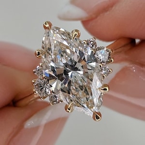 1.70 Carat Marquise Diamond Engagement Ring: 14K Yellow Gold