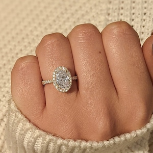 3.30 Karat ovaler Diamant-Verlobungsring, 14K Weißgold, mit Heiligenschein und Pave