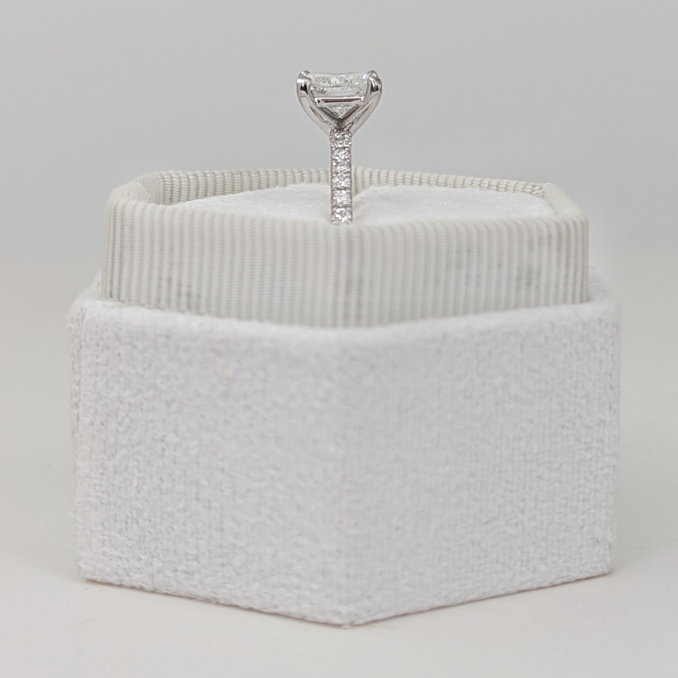 1.7 Carat Square Cushion Diamond Engagement Ring, 14K White  display picture 1