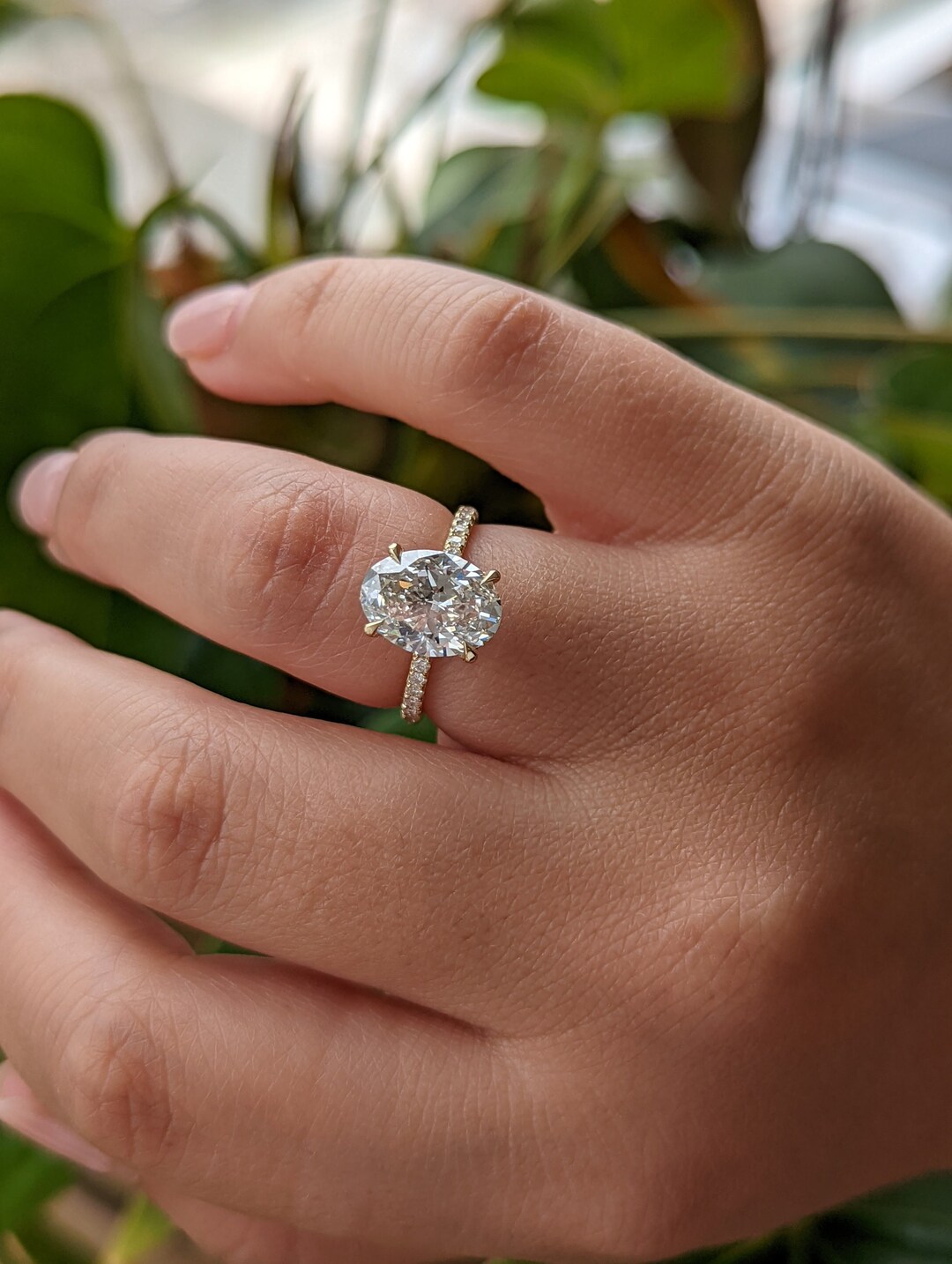 3.20 Carat Oval Diamond Engagement Ring, 14K Yellow Gold  display picture 1