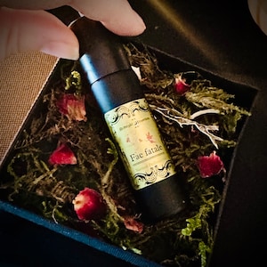 Fae fatale | perfume oil 10ml | Enchanting magical fragrance | Witchcraft