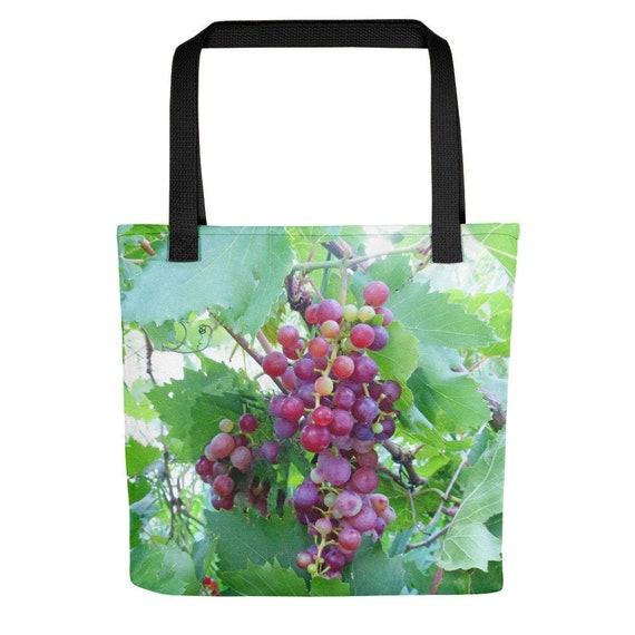 Bunches of Grapes in Paper Bag Stock Image - Image of market, pocket:  14026899