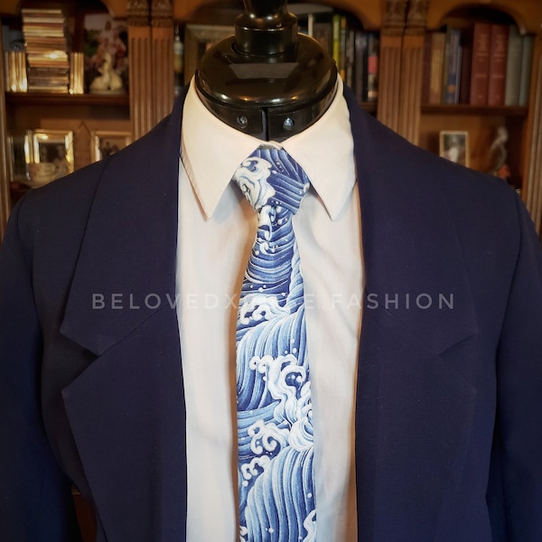 Ocean Wave Necktie