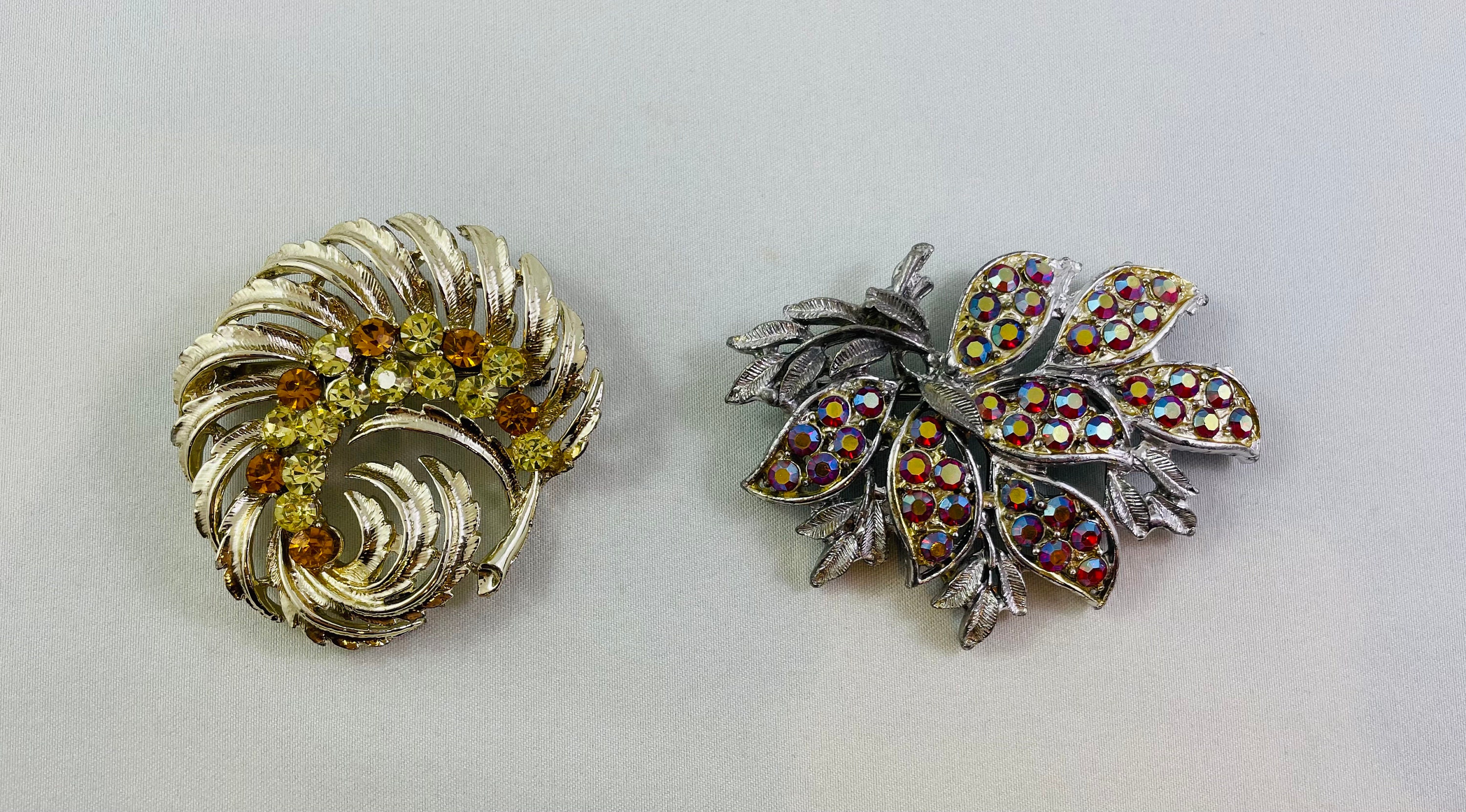 Set of Large Size Vintage Brooches Etsy