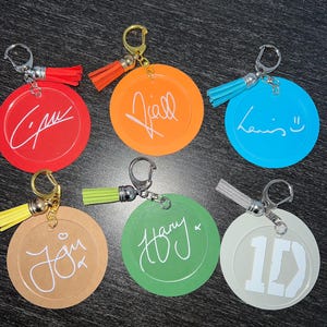 Acrylic Keychains of One Direction Inspired Autographs Directioner | Louis Tomlinson Zayn Malik Liam Payne Niall Horan Harry Styles | 1D