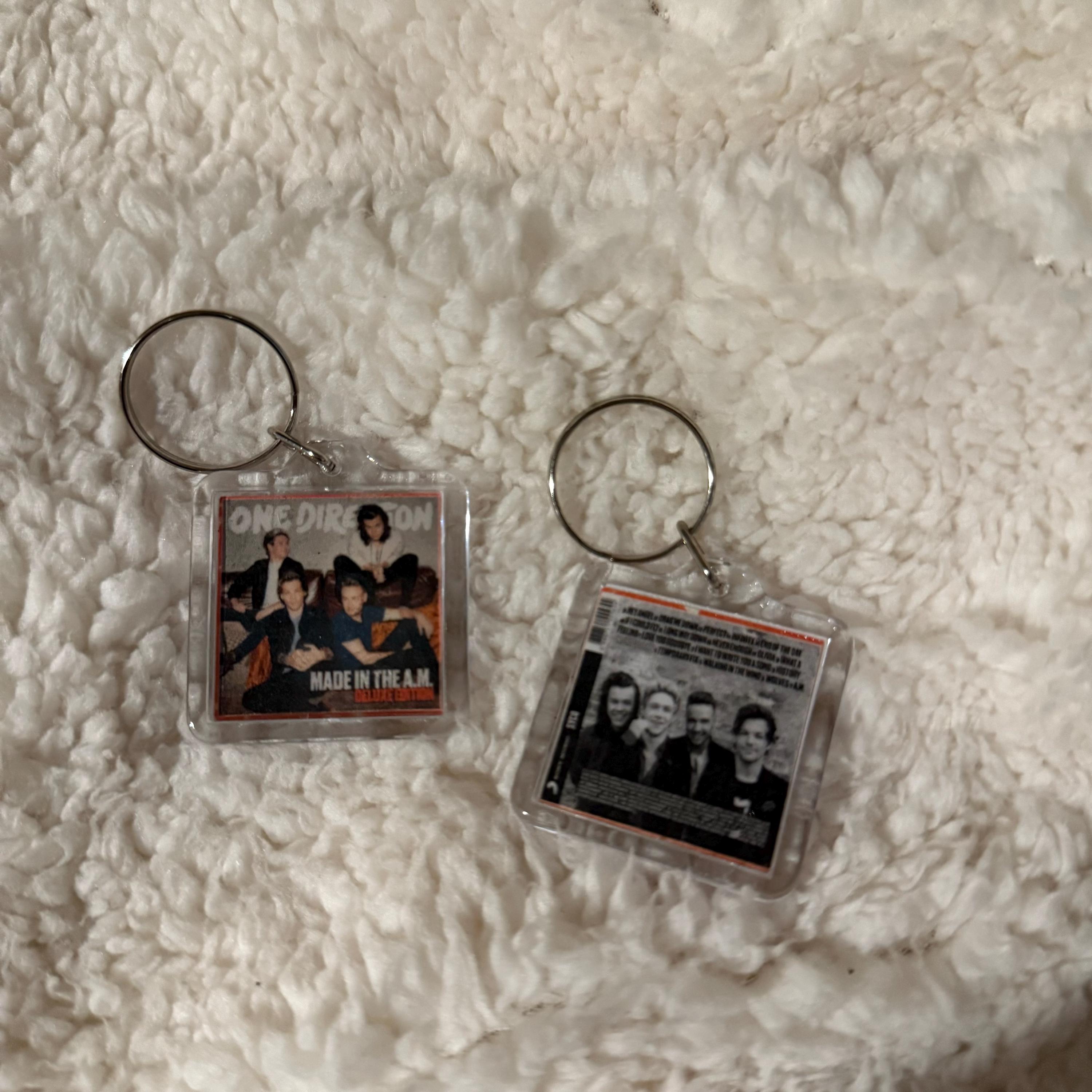 1D ONEDIRECTION グッズ アルバム キーホルダー ポスター 1D ONEDIRECTION グッズ アルバム キーホルダー ポスター