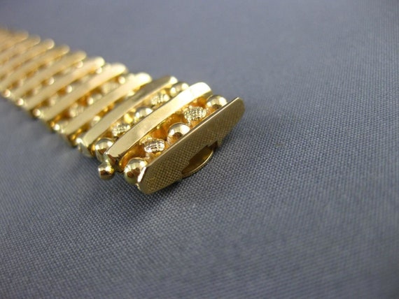 Antique Wide 18K Yellow Gold Classic Matte and Sh… - image 3