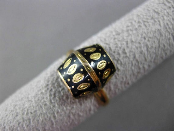 Antique 22Kt Yellow Gold Handcrafted Black Enamel… - image 5