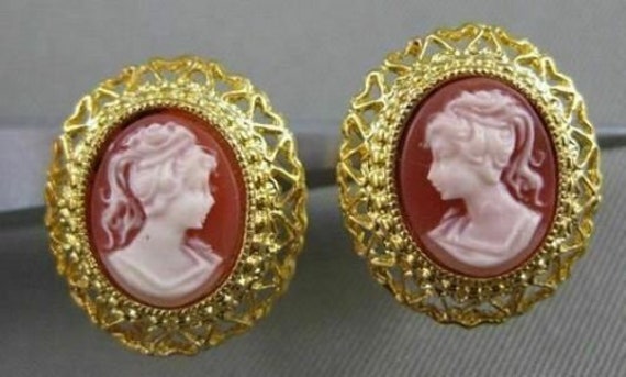 Estate Antique 14k Yellow Gold Lady Shell Cameo F… - image 1