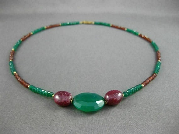 Antique Large Green Onyx and Garnet 14Kt Yellow G… - image 5