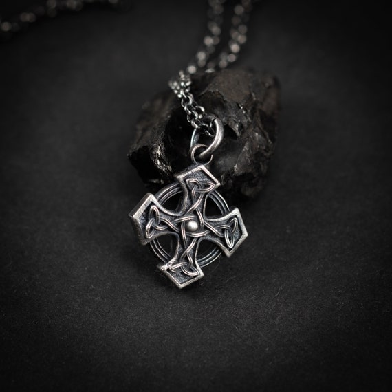 Mens celtic jewelry deals