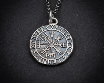 Silver Viking Mens Vegvisir rustic necklace, Boyfriend gift, Silver norse jewelry, Viking compass,Rune necklace for men, norse mythology