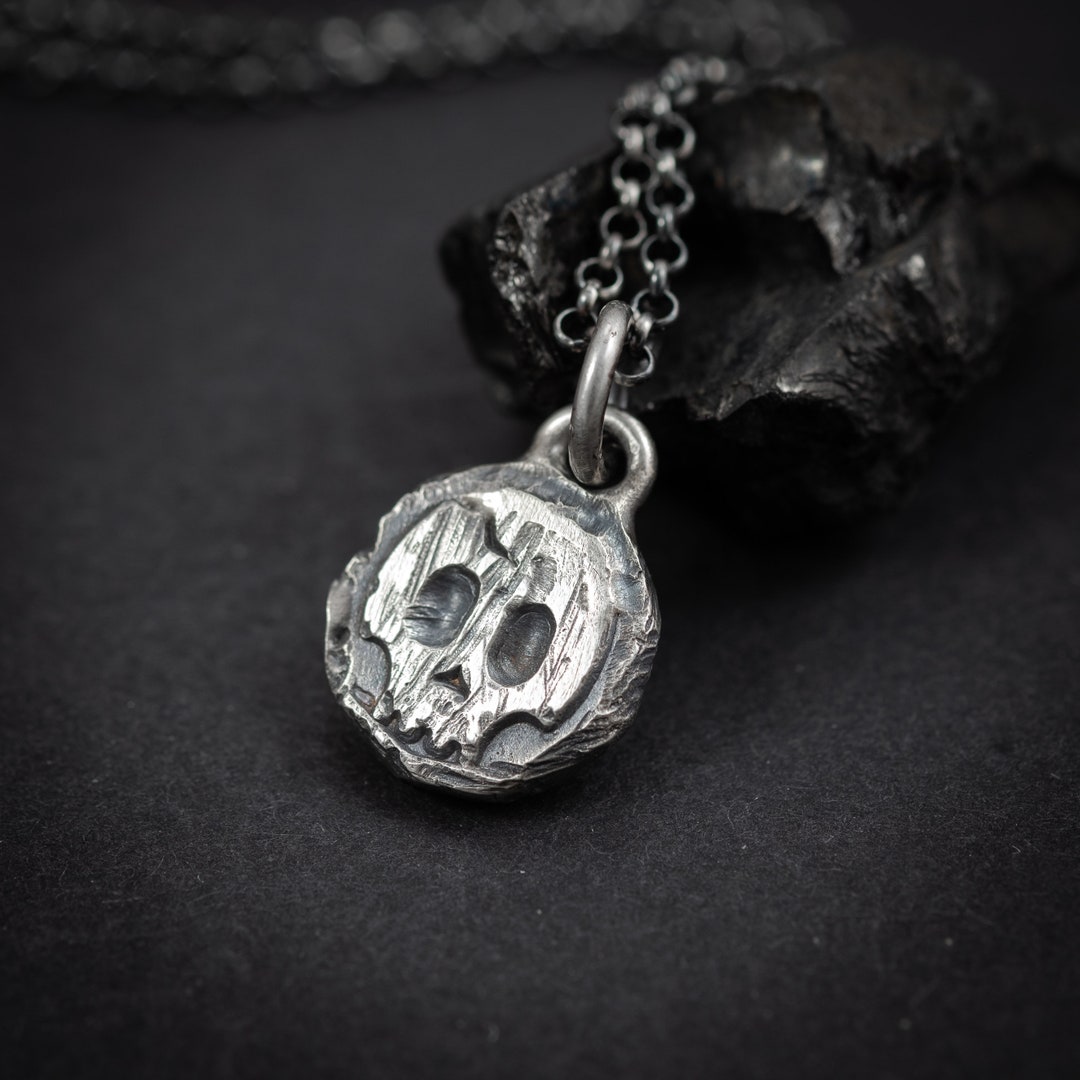 Collana teschio d'argento da uomo rustico, gioielli fatti a mano
