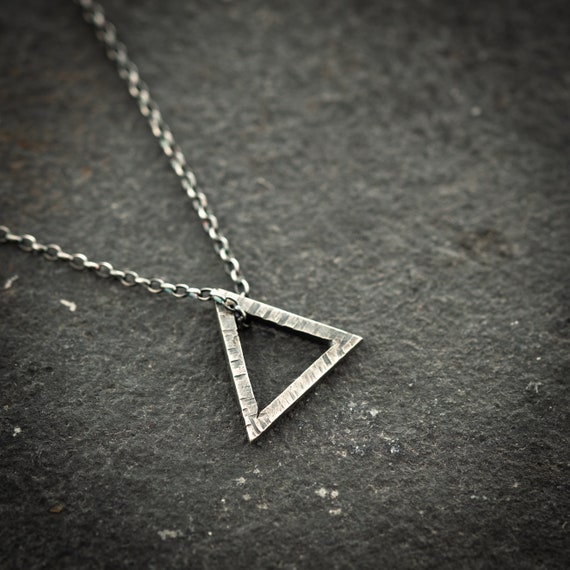 Amazon.com: Triangle Pendant Necklace For Men: Silver Chain With Pendant  Long Stainless Steel Necklace Collar Para Hombre Handmade Geometric Necklace  For Men Gift (Style 2) : Handmade Products