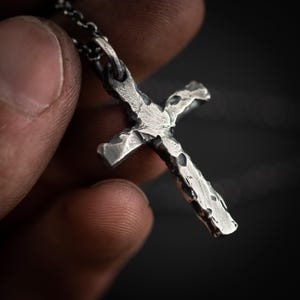 Collar cristiano de plata con cruz para hombre, collar con colgante de fuerza, regalos cristianos, joyería hecha a mano, regalo para novio, regalo para esposo