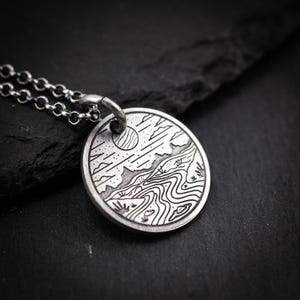 Silver Mountain Landscape Pendant Necklace – Nature-Inspired Jewelry for Outdoor Enthusiasts, Unique Gift for Adventure Lovers