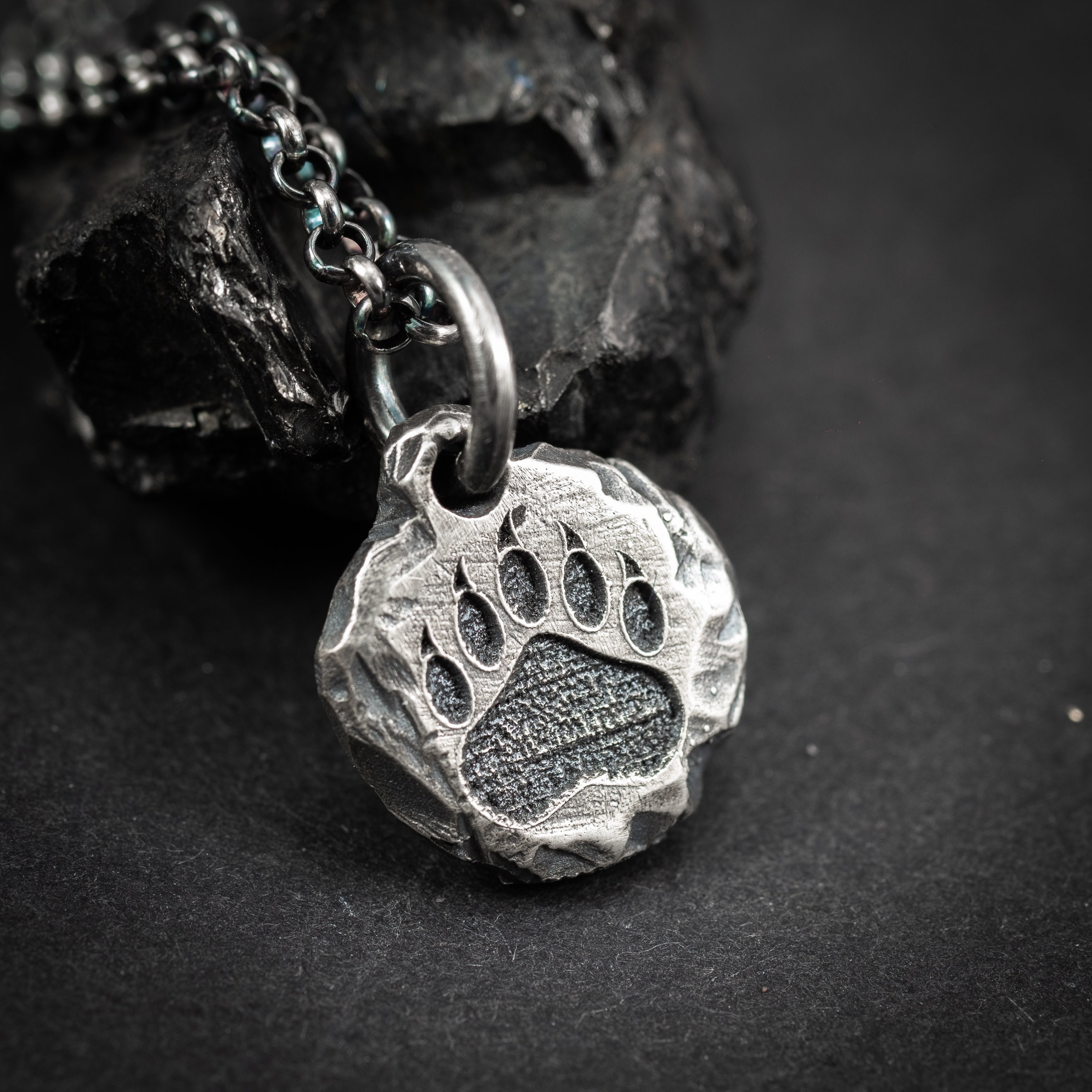 Mens bear claw necklace discount
